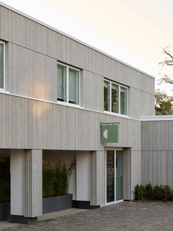 Ridgway Mews | Thermopine® SiOO:X Light Grey | Host Architecture | LBJ Design & Build Ltd | Chris Snook Photography