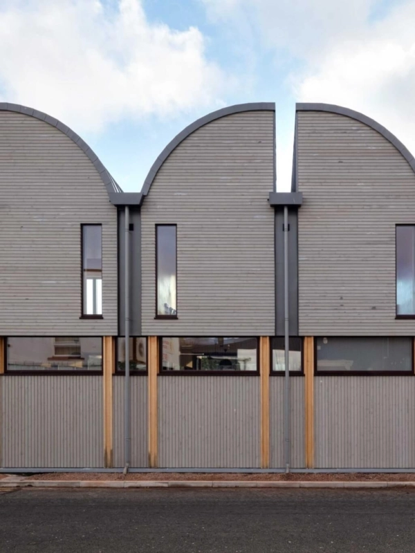 Thermopine coated with SiOO:X Mid Grey on Eyemouth Fishmarkets by Galmstrup Architects