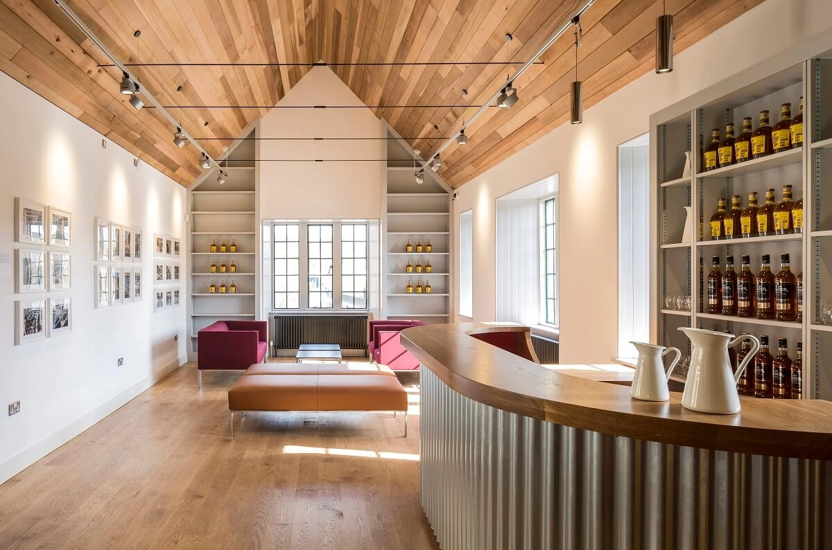 Unfinished Oak Flooring (square edge) oiled with Osmo polyx®