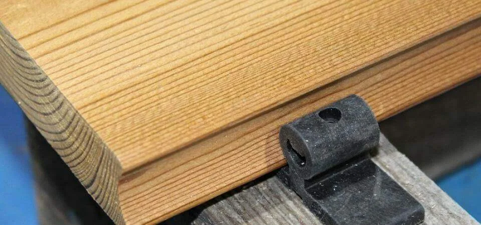 Thermopine Decking fixed with the SIHGA SenoFix® system