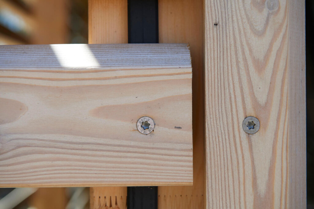 SILA A/B® fixed with KompeFix® and L-GoFix® screws