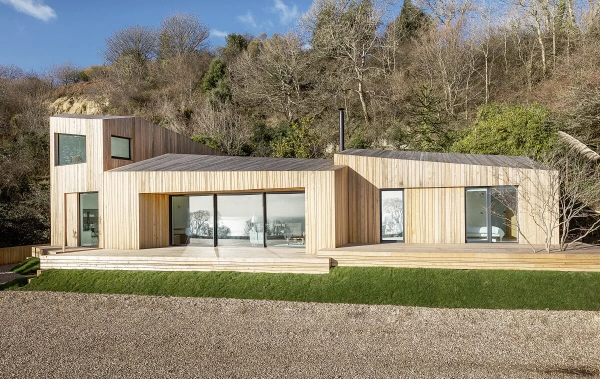 SILA Select® Cladding used in varying widths for cladding and wooden roofing | The Crow's Nest, Lyme Regis | AR Design Studio