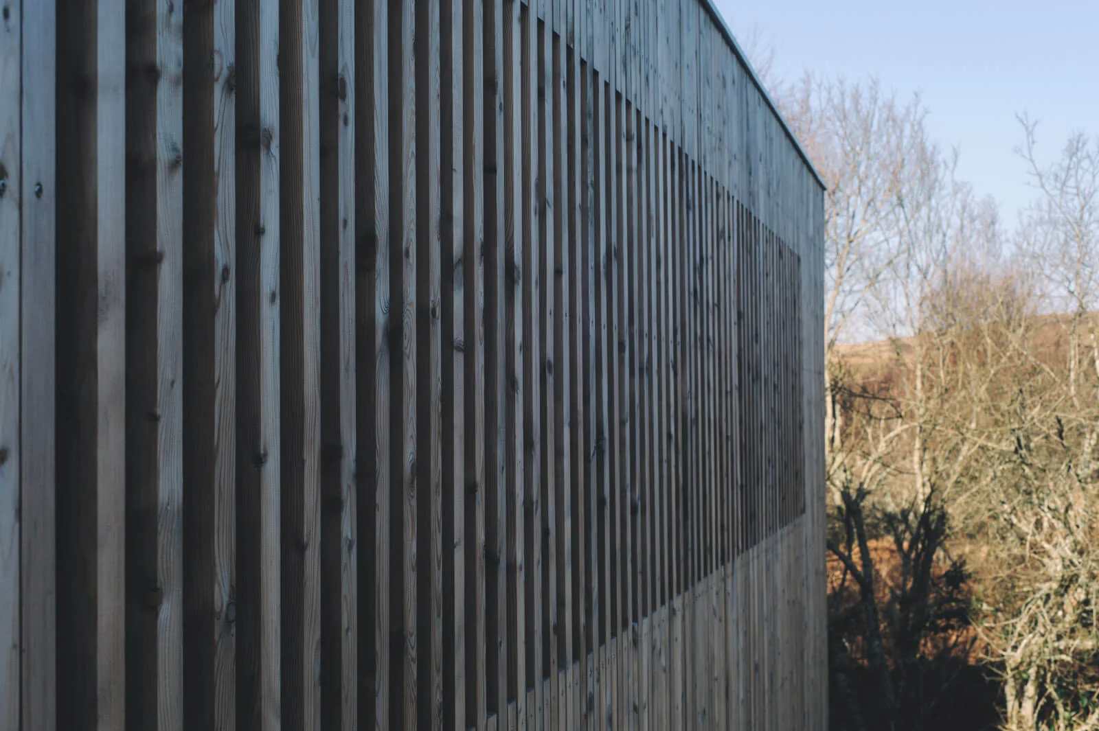 Scotlarch® 54 x 40mm in bespoke profile & RW014 140 x 25mm | Dualchas Architects