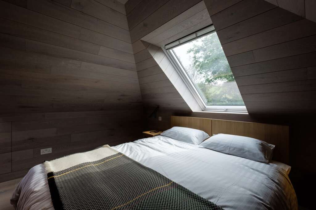 European Oak flooring in Chalk used as Wall Cladding