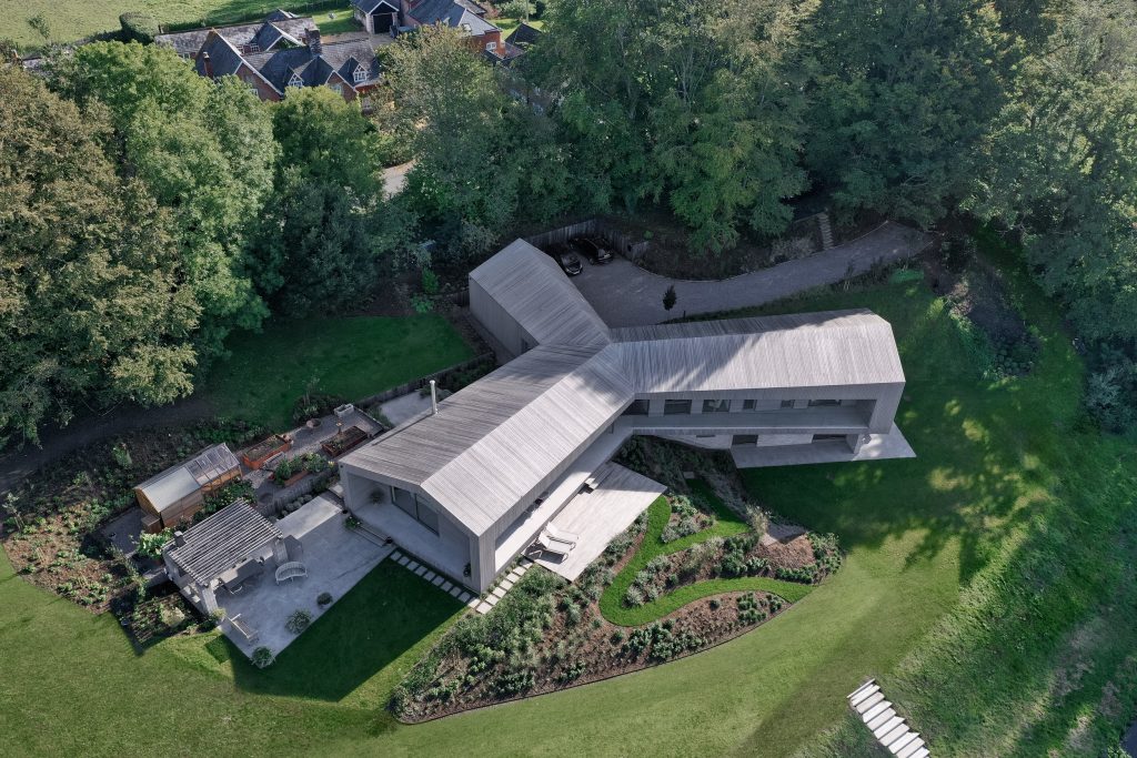 100 x 25mm SILA Select® Siberian Larch with Microtex® finish, factory coated with SiOO:X Mid Grey 