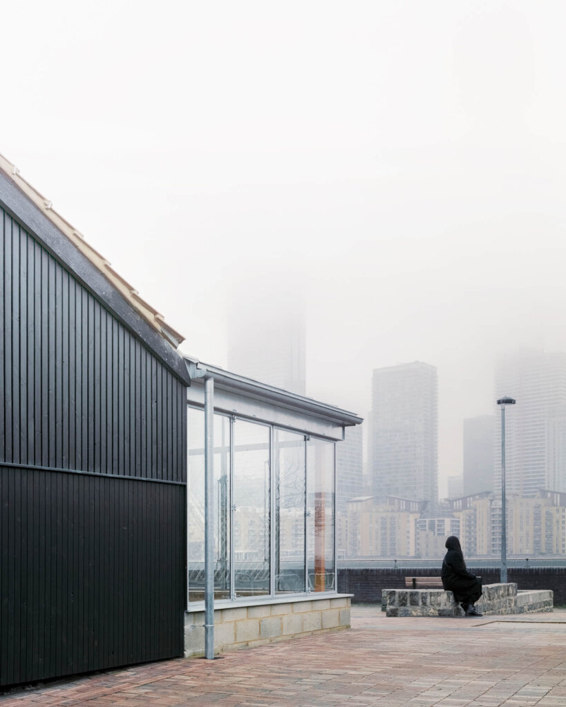 Thermopine® Cladding with Microtex® surface finish & Factory coated with Ebony FI046 | PUP Architects | Simone Bossi Photography
