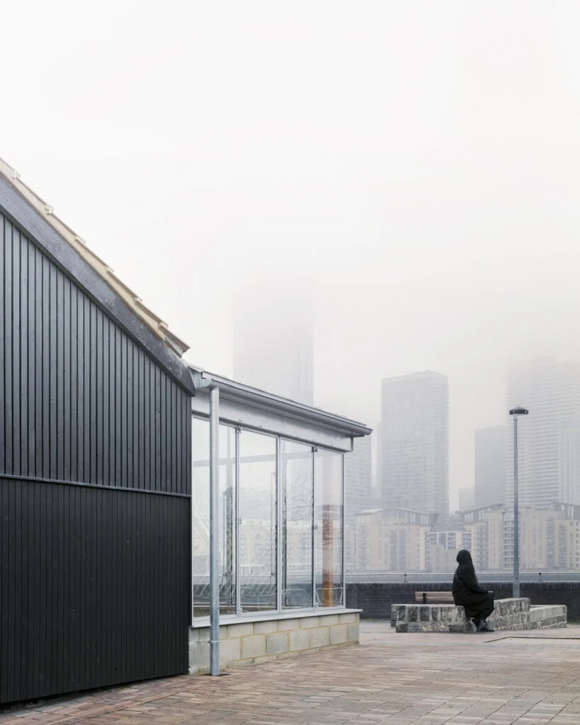 Thermopine® Cladding with Microtex® surface finish & Factory coated with Ebony FI046 | PUP Architects | Simone Bossi Photography
