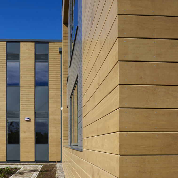 Accoya® RW014 Profile and factory coated in translucent Teknos paint - Beechwood Campus | Threesixty Architecture
