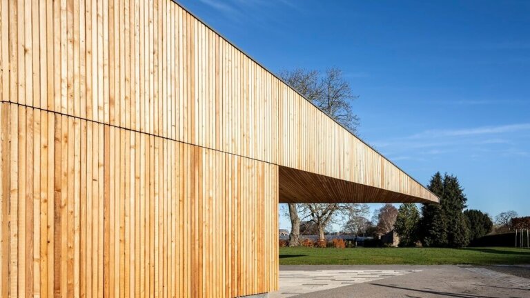 SILA Select® | Siberian larch cladding