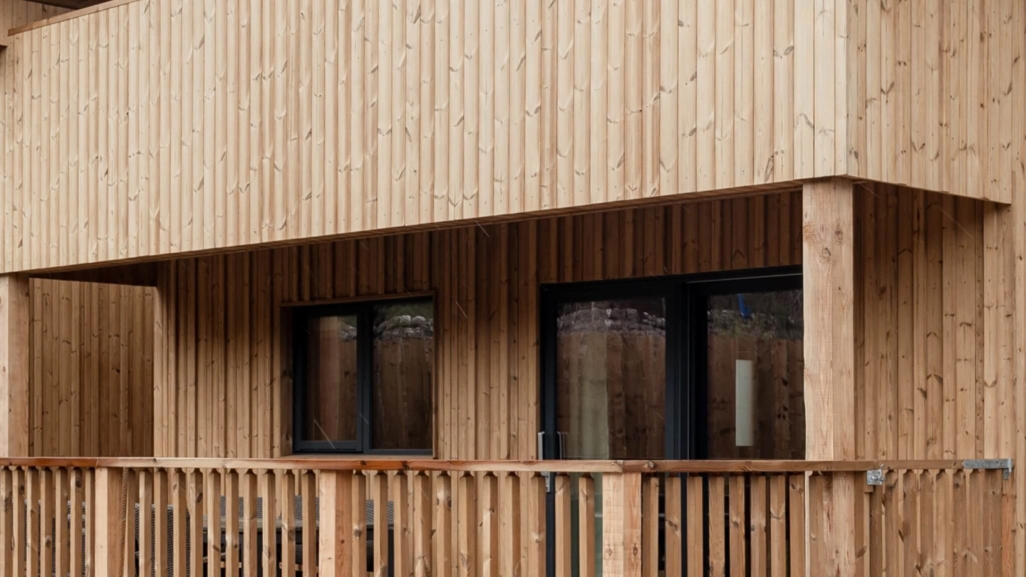 Pine Bank Chalets in Aviemore with Lunawood Collection timber cladding