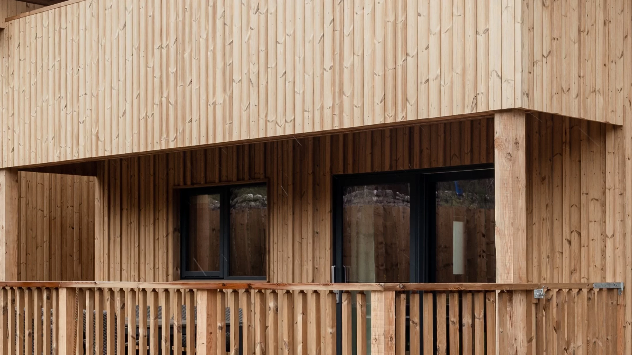 Pine Bank Chalets in Aviemore with Lunawood Collection timber cladding