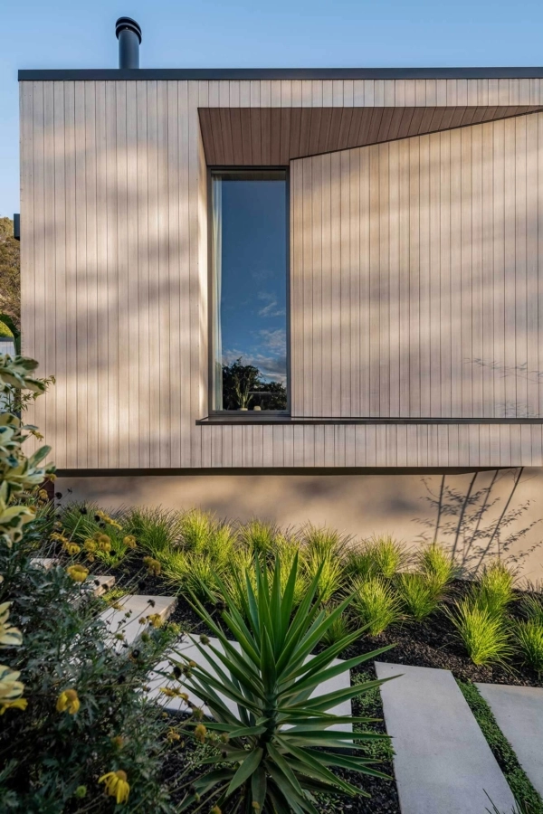 Abodo Vulcan Vertical Grain cladding coated with SiOO:X