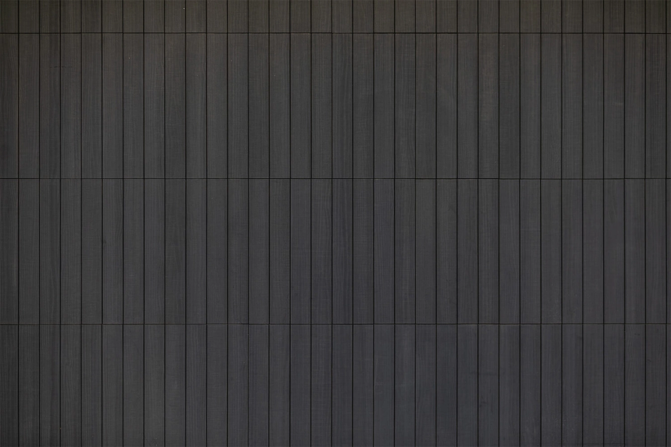 Abodo Vulcan Vertical Grain cladding with black paint