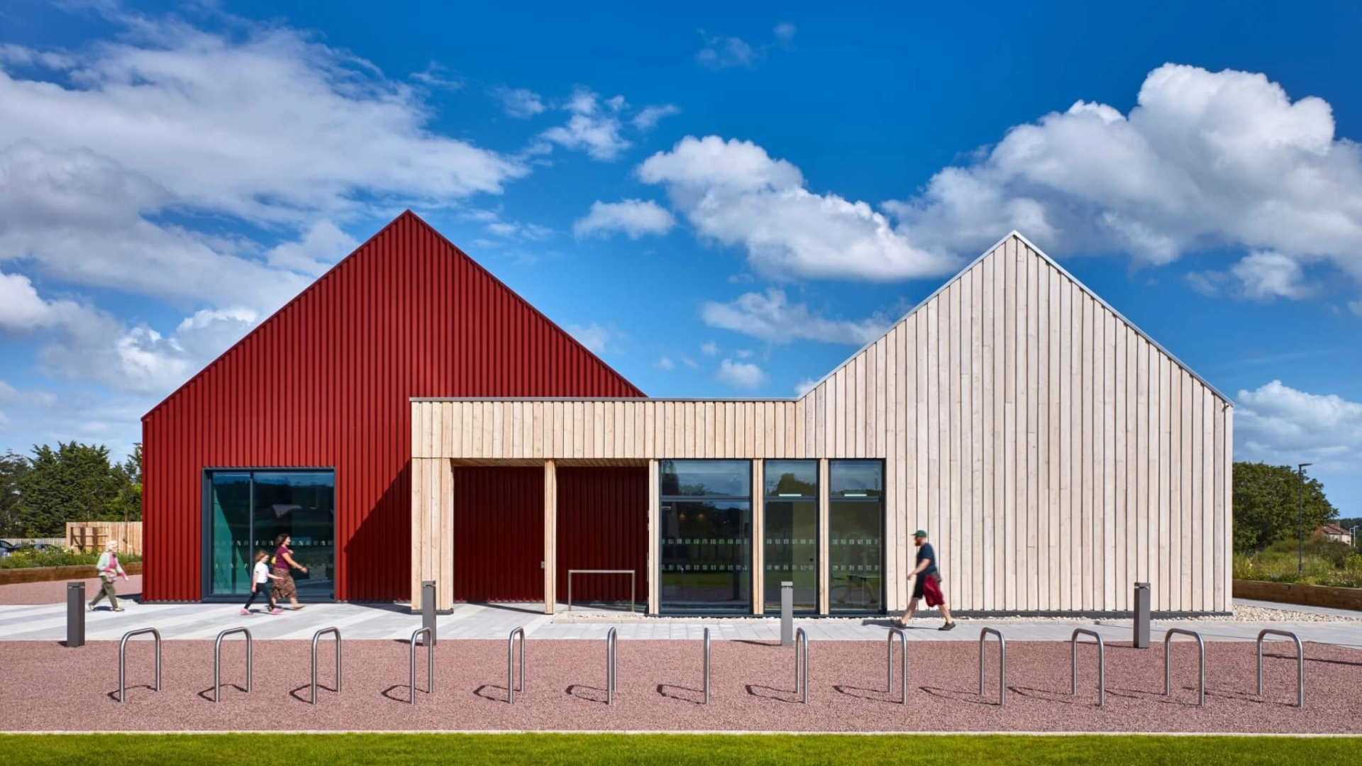 Larick Centre Tayport Community hub featuring Scotlarch cladding coated in SiOO:X Original