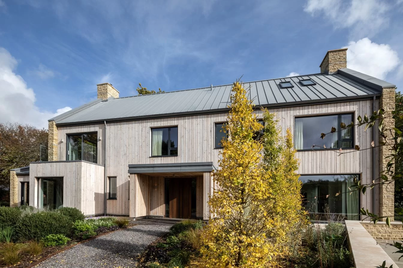 Scotlarch coated with SiOO:X Original on Harbourside, Chichester