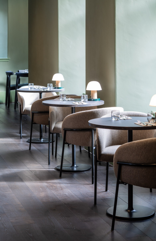 The University of Edinburgh's Edinburgh Futures Institute building with Russwood European Oak Flooring in Cinder and Antique.