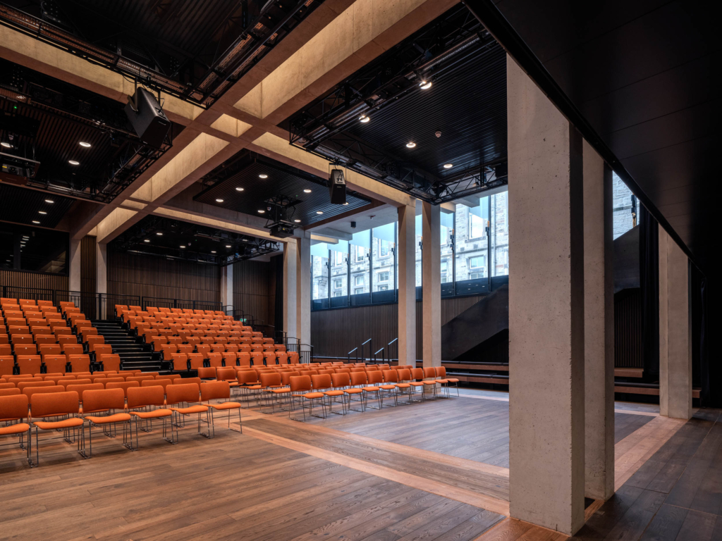 A lecture hall in The University of Edinburgh's Edinburgh Futures Institute building with Russwood European Oak Flooring in Cinder and Antique.