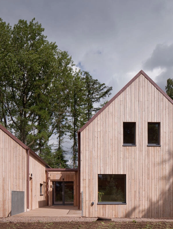 The Seed by Kirsty Maguire Architects, fully clad in open rainscreen Scotlarch