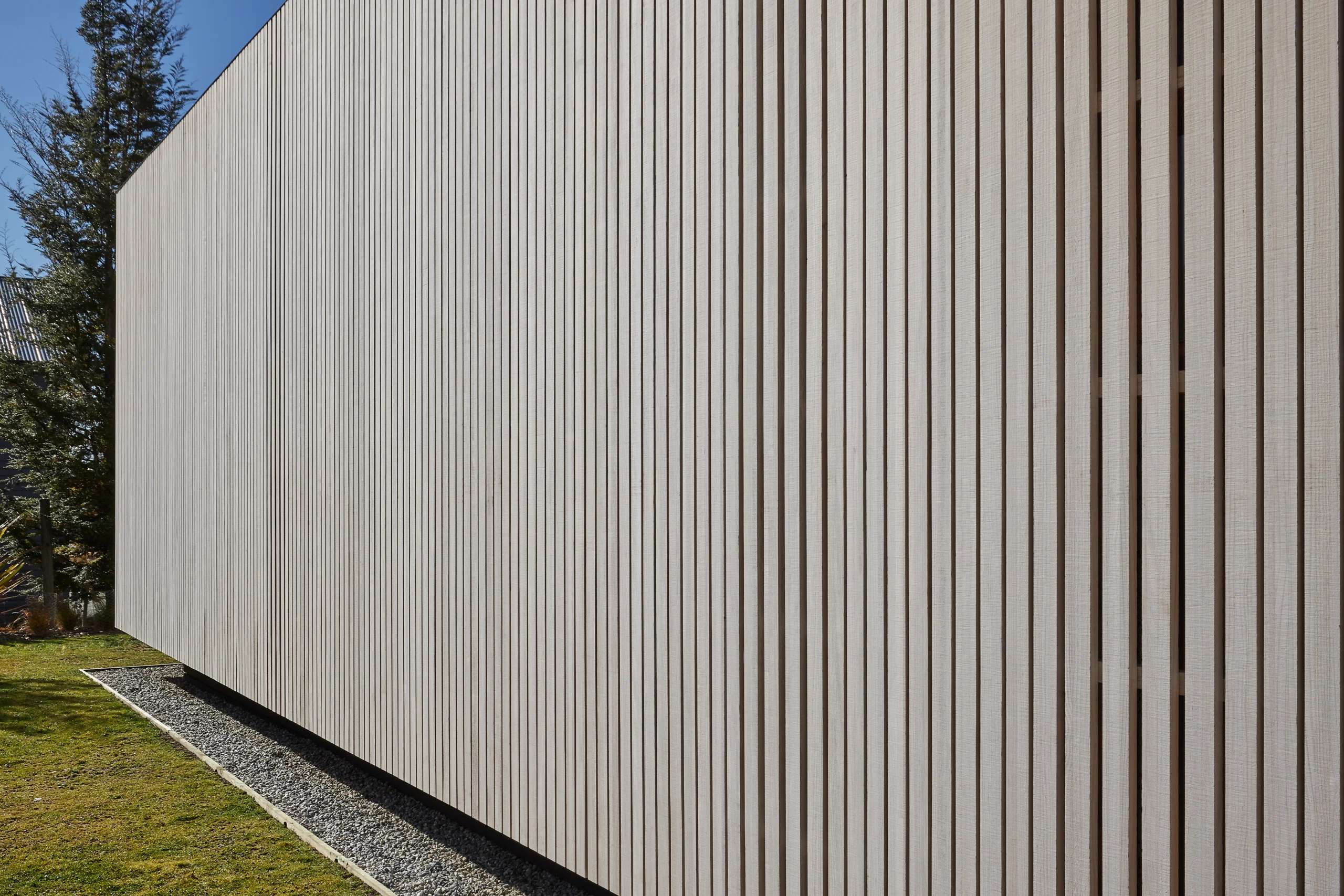 Open rainscreen timber cladding: exploring the key advantages