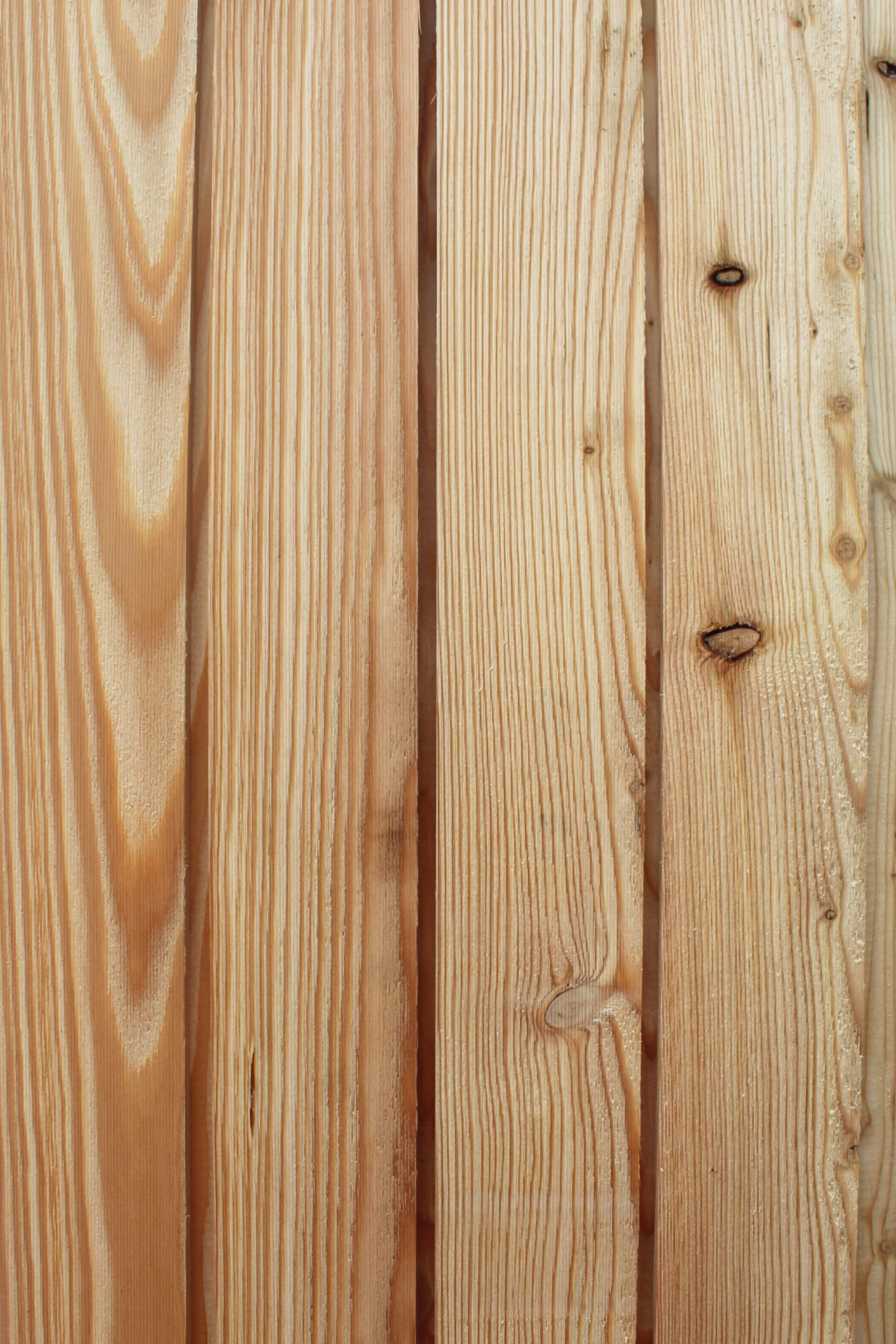 Architect Select® larch cladding in RW082 profile with Microtex® surface finish