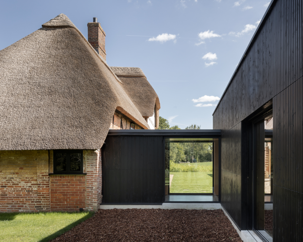 Black House Farm with Lunawood Collection Luna Triple with a black oil