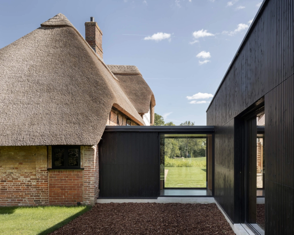 Black House Farm with Lunawood Collection Luna Triple with a black oil