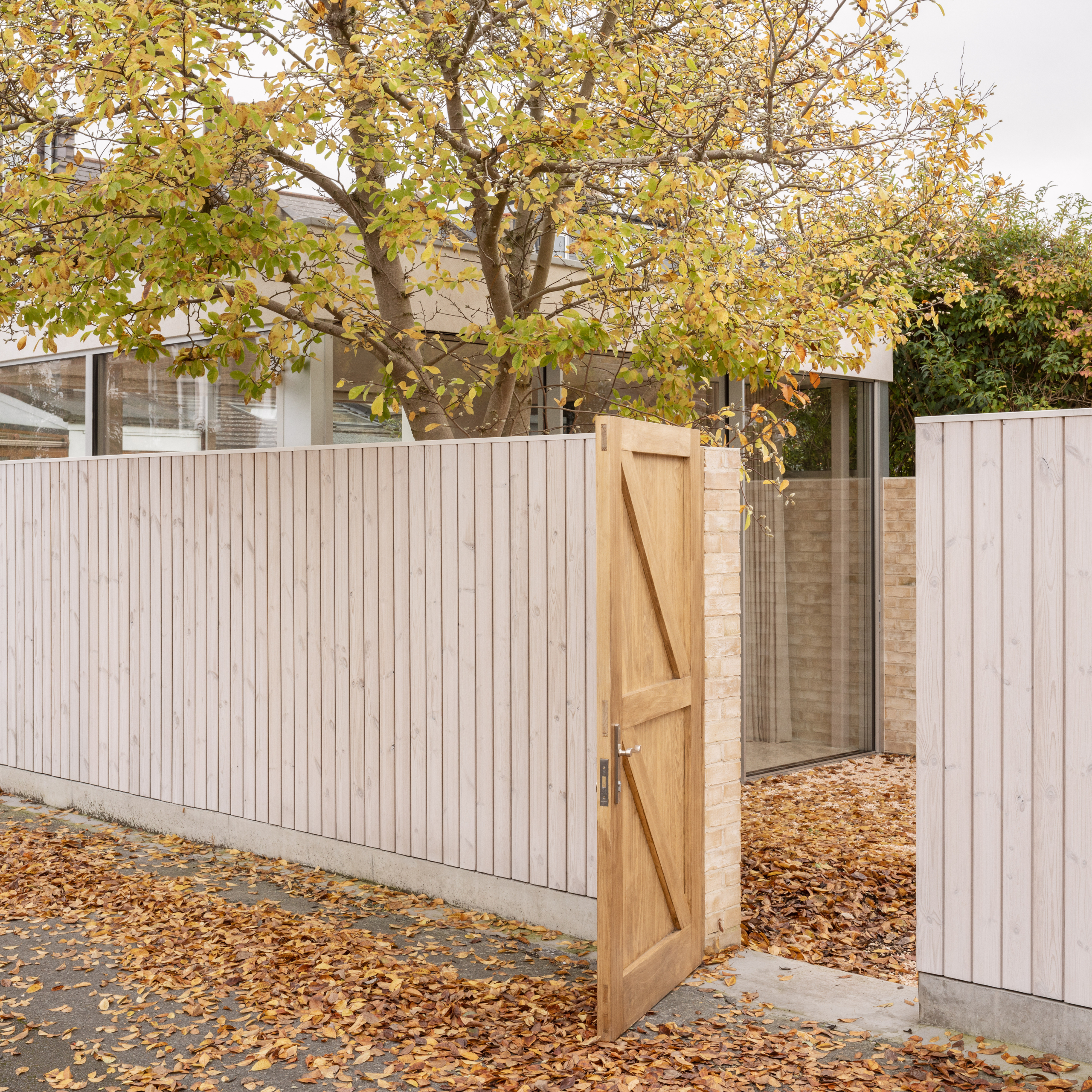 Cecil Road featuring Thermopine® cladding with a SiOO:X Original coating