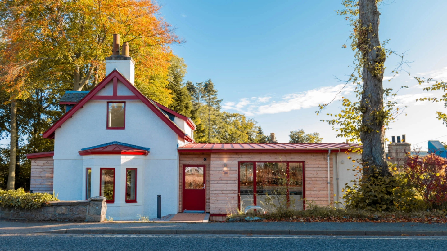 Murtle Market featuring Scotlarch® cladding with a SiOO:X Original coating