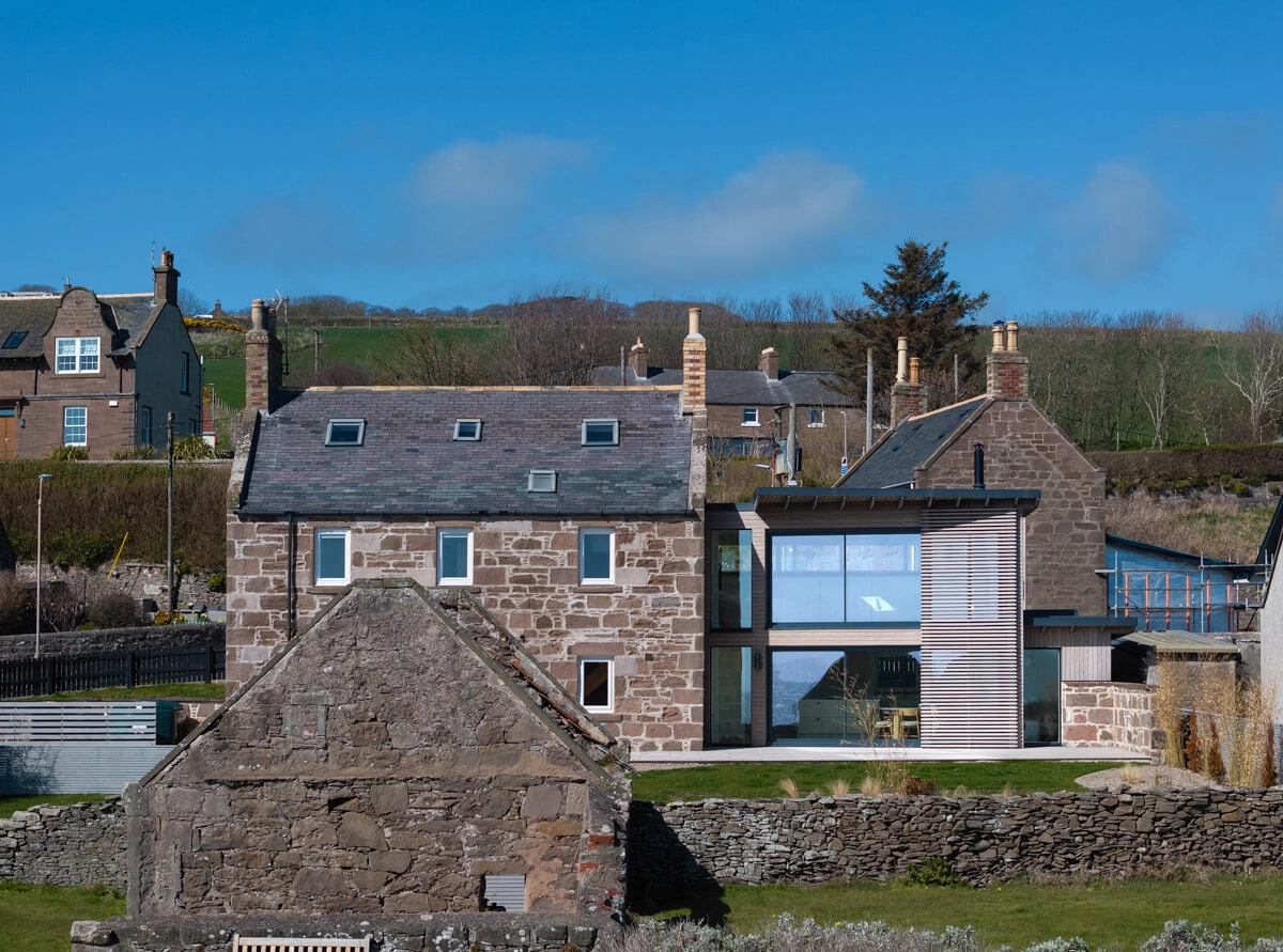 Thermopine® Clear with a SiOO:X Mid Grey coating and Abodo VG fins on the Johnshaven Extension project.