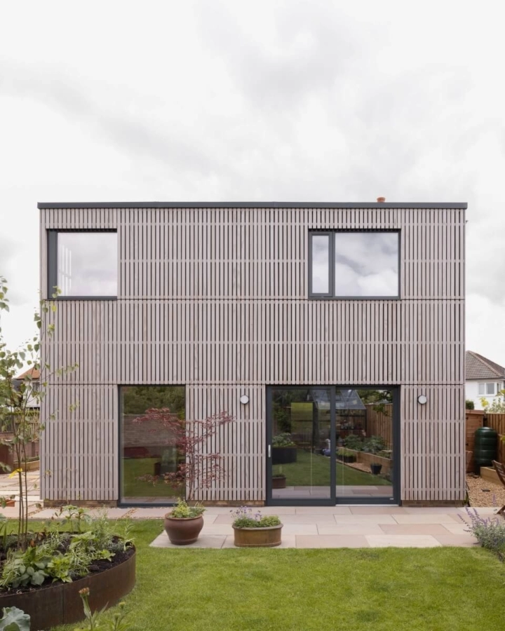 Thermopine® Clear with a SiOO:X Light Grey coating on the Bonaly project.